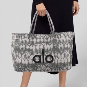 Alo tote bag NWOT